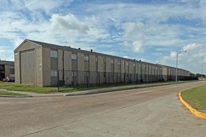 Find Garden City Apartments in Houston, TX - [Location Tips] | The Ultimate Gardening Guide: Grow a Thriving Garden Year-Round