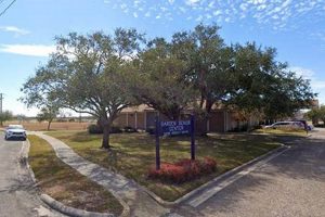 Find the Perfect Garden Senior Center Near You: Guide + More | The Ultimate Gardening Guide: Grow a Thriving Garden Year-Round