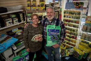 Your Jim Jenkins Lawn & Garden Center Guide | [Location] Tips | The Ultimate Gardening Guide: Grow a Thriving Garden Year-Round