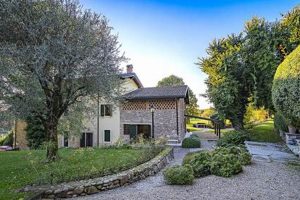 Find Lake Garda Homes For Sale: Your Dream Awaits! | The Ultimate Gardening Guide: Grow a Thriving Garden Year-Round