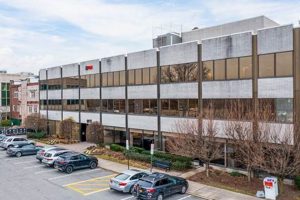 Living Near: 1055 Franklin Ave, Garden City, NY Guide | The Ultimate Gardening Guide: Grow a Thriving Garden Year-Round