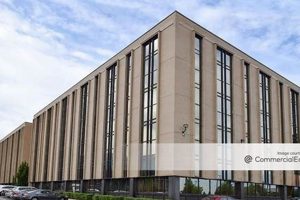 Explore 300 Garden City Plaza: Your Premier Business Address | The Ultimate Gardening Guide: Grow a Thriving Garden Year-Round