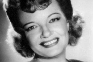 Decoding elizabeth garde: The Rise & Fall, Aftermath | The Ultimate Gardening Guide: Grow a Thriving Garden Year-Round