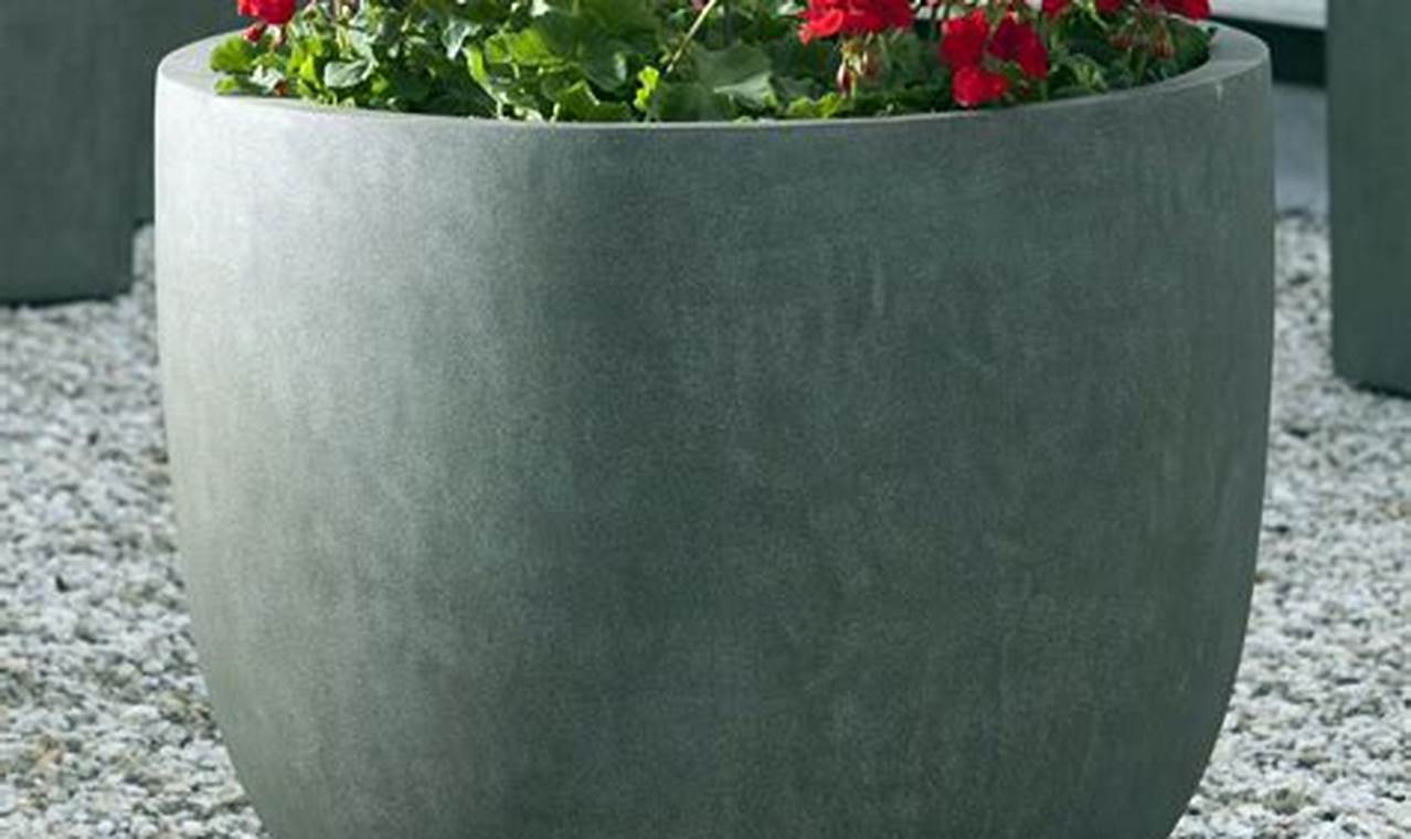 Best Giant Garden Pots for a Stunning Garden + Tips The Ultimate Gardening Guide: Grow a Thriving Garden Year-Round Best Giant Garden Pots for a Stunning Garden + Tips | The Ultimate Gardening Guide: Grow a Thriving Garden Year-Round