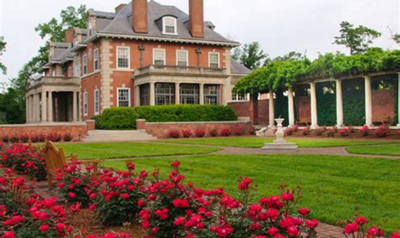 Louisville's Garden Court: Premier Garden Living | The Ultimate Gardening Guide: Grow a Thriving Garden Year-Round