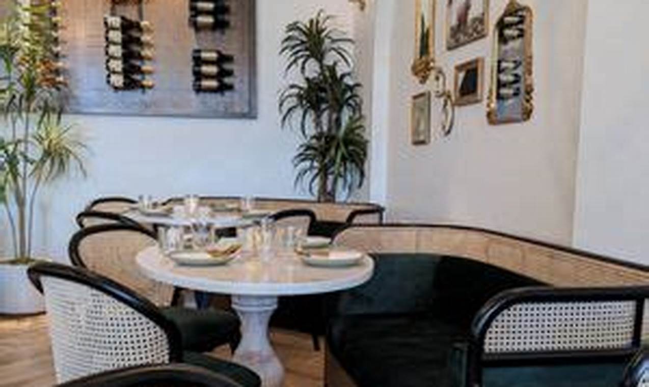 The Garden Oasis: Eve's Garden Lounge & Bar Escape | The Ultimate Gardening Guide: Grow a Thriving Garden Year-Round