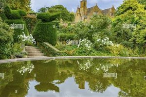 Explore Hidcote Garden England: A Must-See UK Garden | The Ultimate Gardening Guide: Grow a Thriving Garden Year-Round