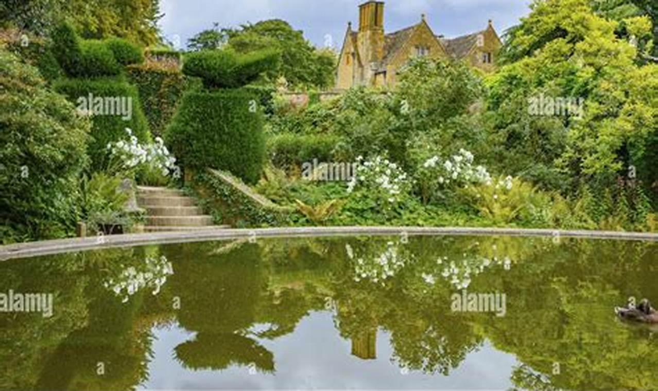 Explore Hidcote Garden England: A Must-See UK Garden | The Ultimate Gardening Guide: Grow a Thriving Garden Year-Round