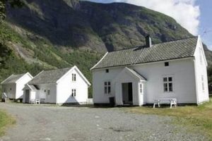 Stay at Brekke Gard Apartments & Hostel: Your [City] Getaway | The Ultimate Gardening Guide: Grow a Thriving Garden Year-Round